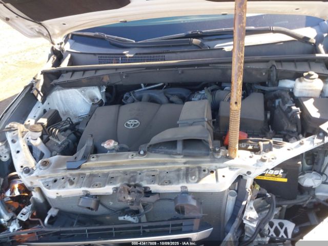 Toyota Highlander Xle Image 10