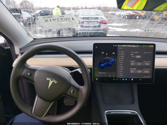 Tesla Model Y Long Range Dual Motor All-wheel Drive Image 2