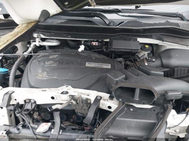 Honda Pilot Touring Image 8