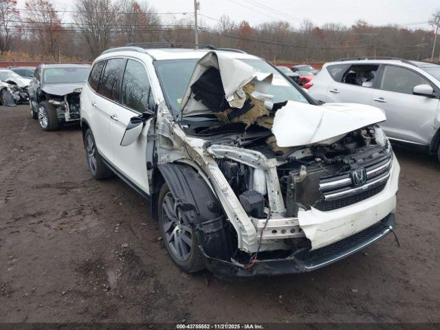 Honda Pilot Touring Image 12