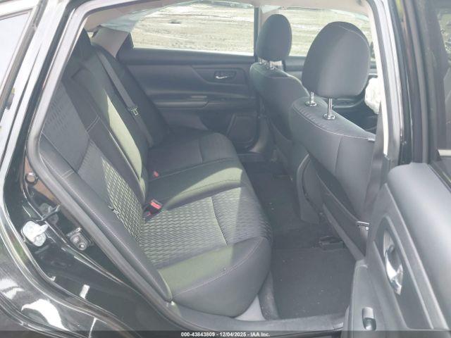 Nissan Altima 2.5 S Image 14