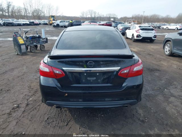 Nissan Altima 2.5 S Image 16