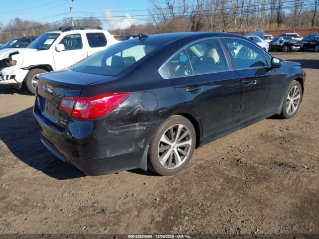 Subaru Legacy 2.5i Limited Image 6