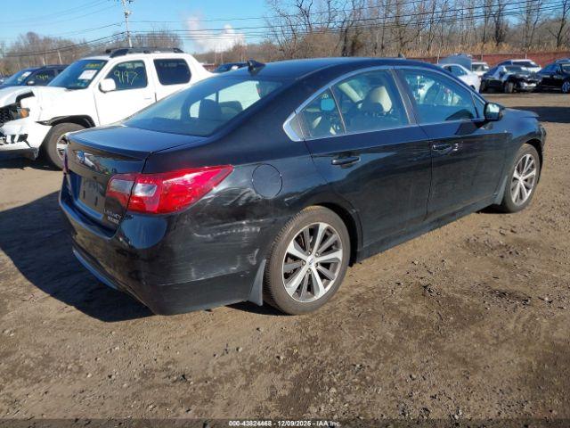 Subaru Legacy 2.5i Limited Image 6