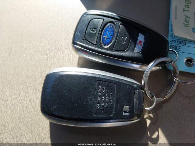 Subaru Legacy 2.5i Limited Image 9