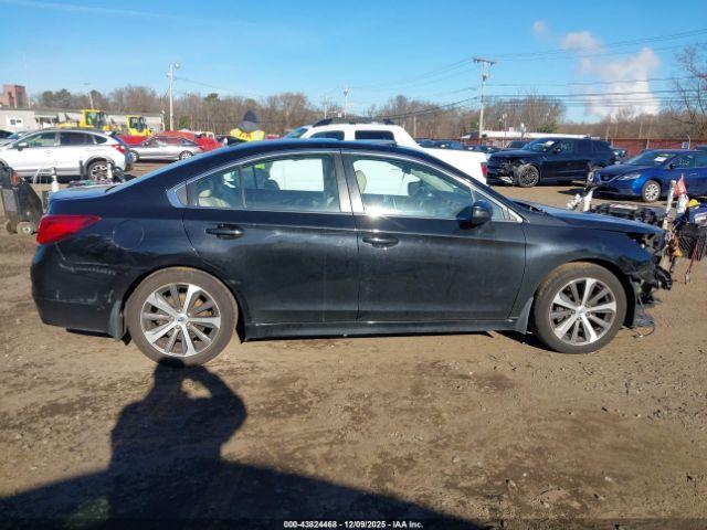 Subaru Legacy 2.5i Limited Image 16