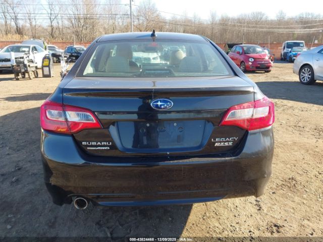 Subaru Legacy 2.5i Limited Image 11