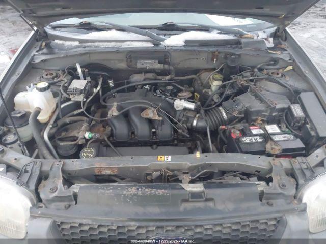 Ford Escape Xlt Image 9