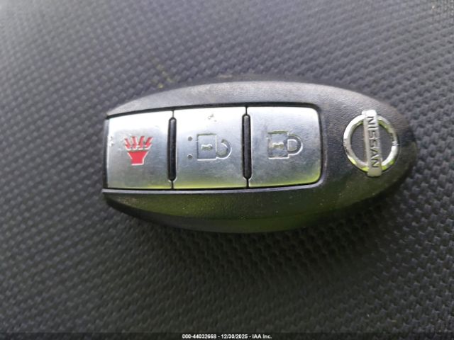 Nissan Rogue Sv Image 8