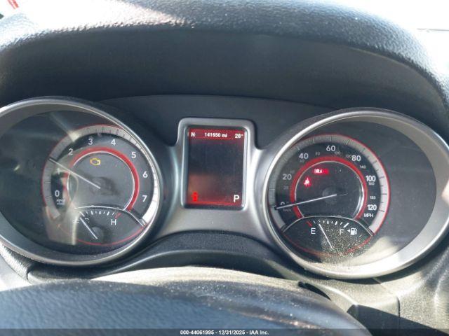 Dodge Journey Crossroad Plus Image 2