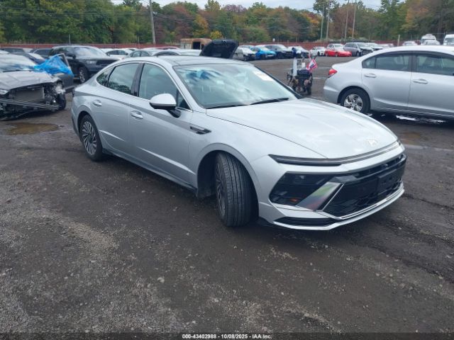 Hyundai SONATA Limited Image 1