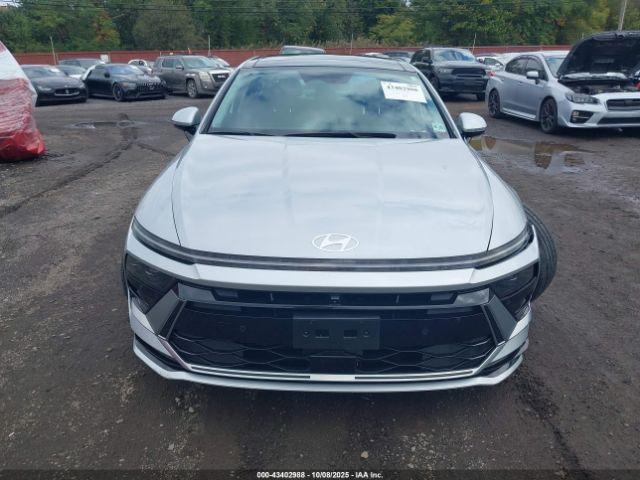 Hyundai SONATA Limited Image 12