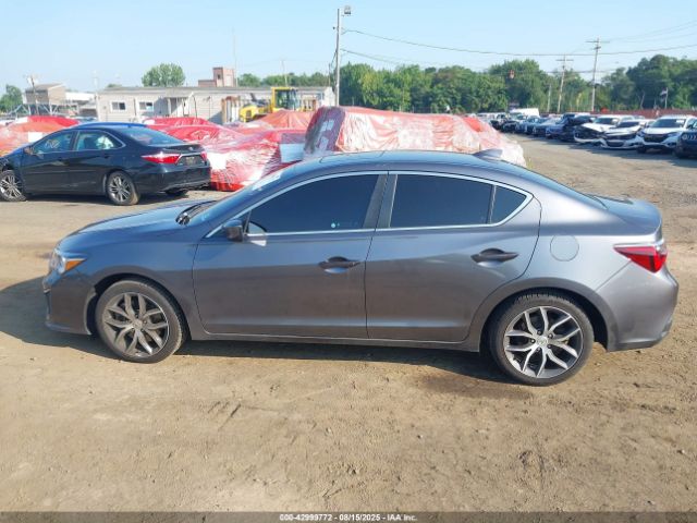 Acura ILX Image 17
