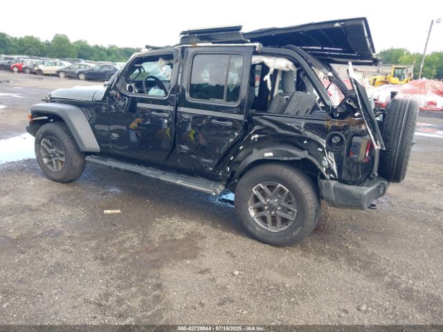 Jeep Wrangler 4-door Summit 4x4 Image 7