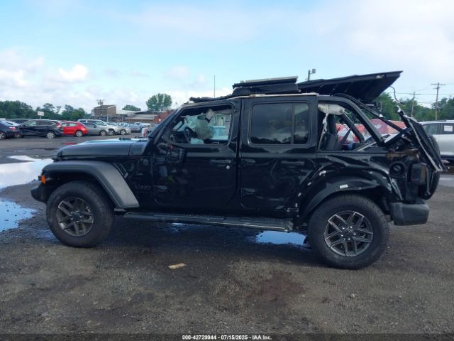 Jeep Wrangler 4-door Summit 4x4 Image 2