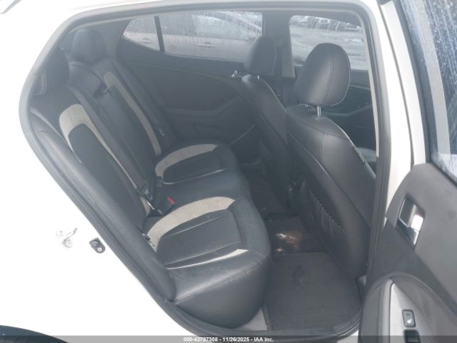 Kia Optima Sx Image 9