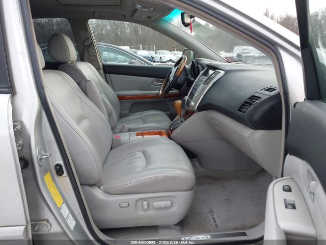 Lexus RX Image 5