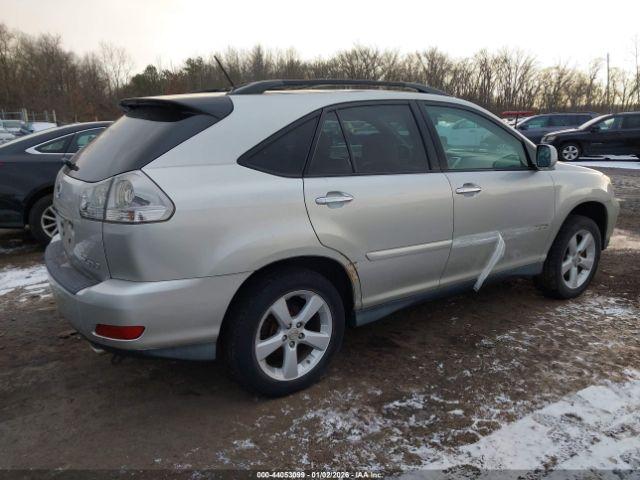 Lexus RX Image 12