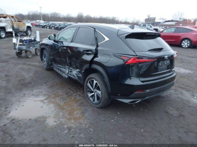 Lexus NX Image 3
