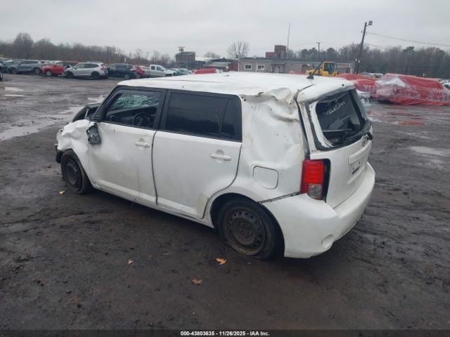 Scion xB Image 4