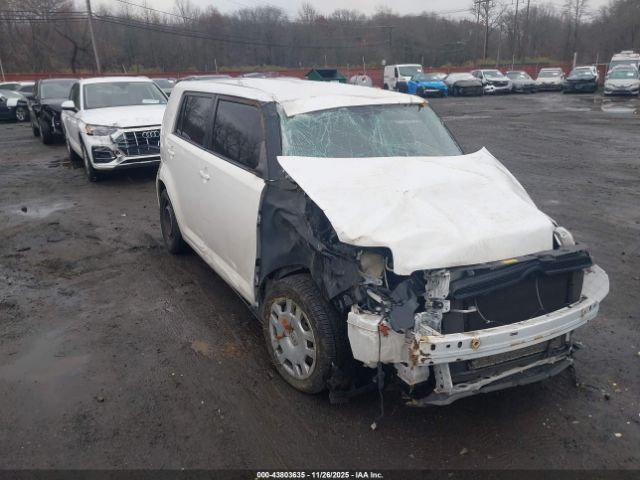 Scion xB Image 10