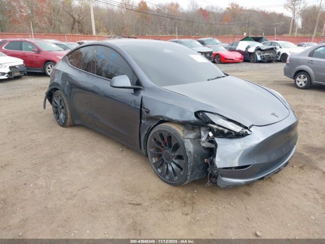 Tesla Model Y Performance Dual Motor All-wheel Drive Image 6