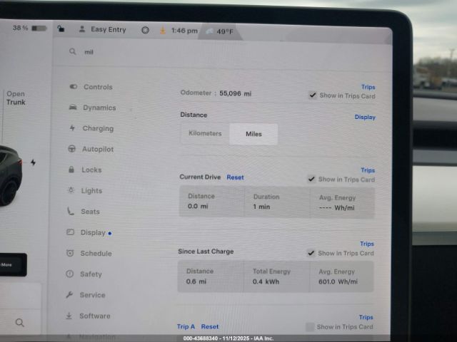 Tesla Model Y Performance Dual Motor All-wheel Drive Image 3