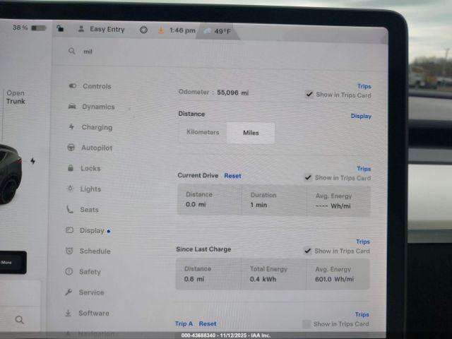Tesla Model Y Performance Dual Motor All-wheel Drive Image 3