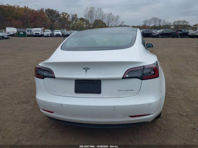 Tesla Model 3 Long Range Dual Motor All-wheel Drive Image 11