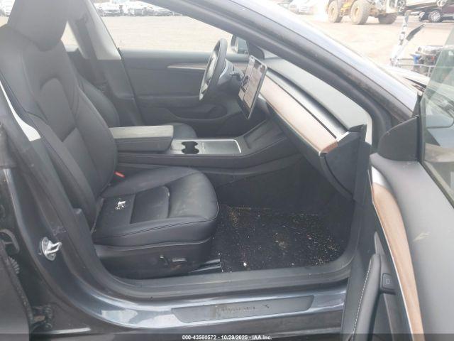 Tesla Model 3 Rear-wheel Drive Image 3