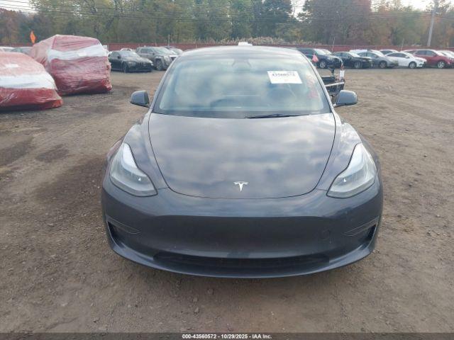 Tesla Model 3 Rear-wheel Drive Image 14