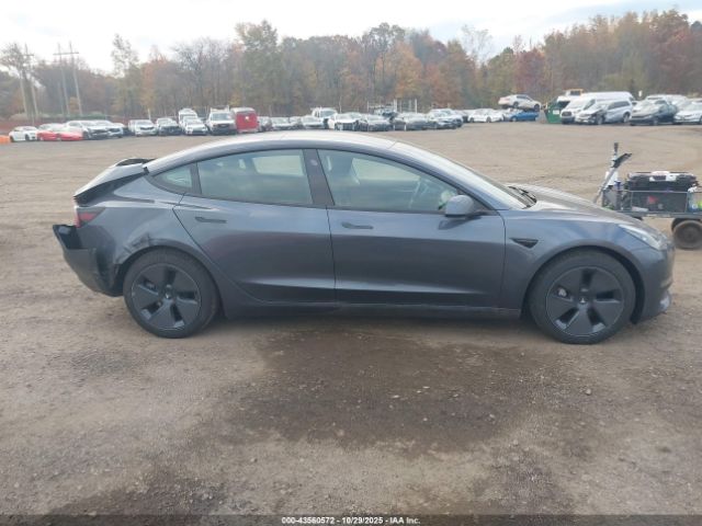 Tesla Model 3 Rear-wheel Drive Image 19