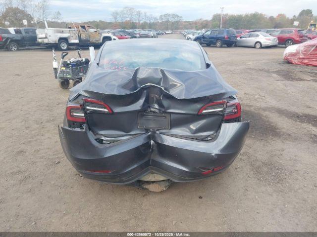 Tesla Model 3 Rear-wheel Drive Image 7