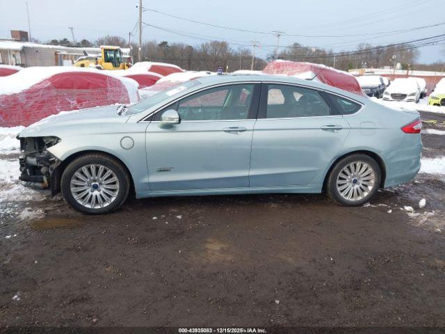 Ford Fusion Titanium Image 9