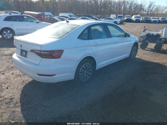 Volkswagen Jetta Image 6