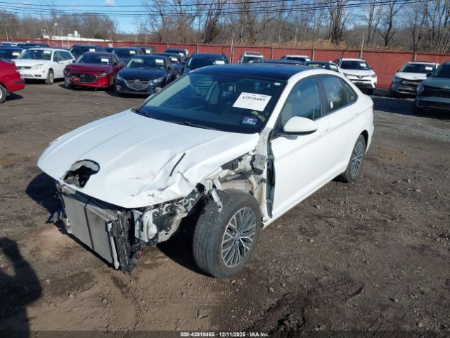 Volkswagen Jetta Image 3