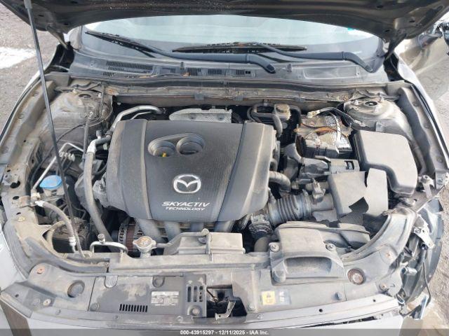 Mazda Mazda3 I Touring Image 2