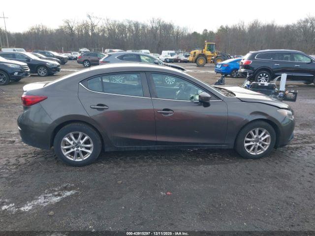 Mazda Mazda3 I Touring Image 14