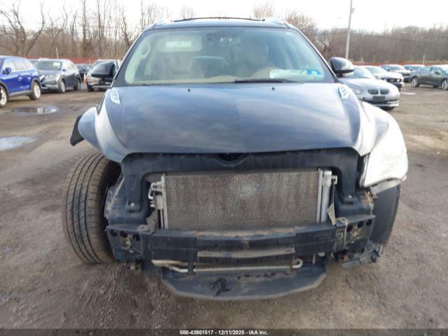 Buick Enclave Premium Image 9