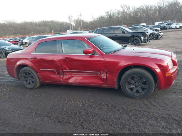 Chrysler 300 Image 10