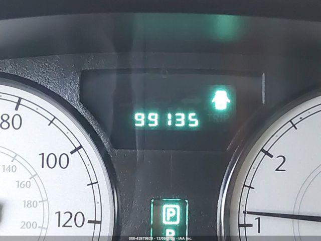 Chrysler 300 Image 13