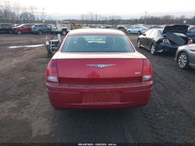 Chrysler 300 Image 11