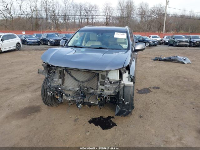 Lexus Gx Premium Image 3