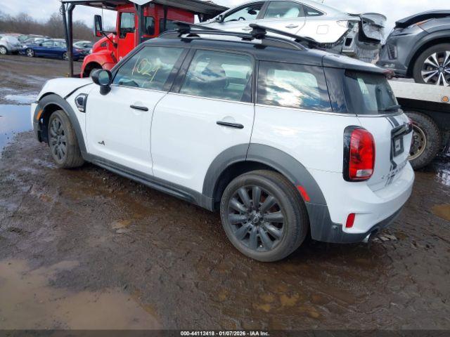 MINI Countryman Cooper S Image 2