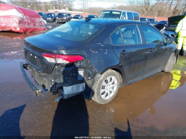 Toyota Corolla Le Image 9