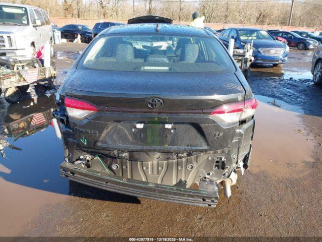 Toyota Corolla Le Image 17