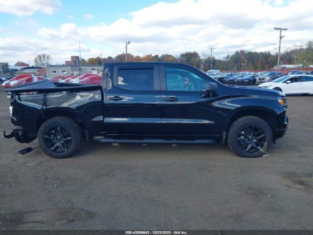 Chevrolet Silverado 1500 4wd  Short Bed Custom Image 16